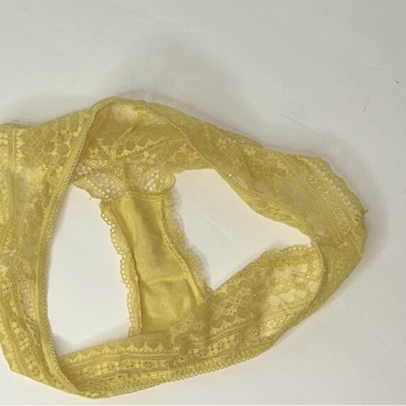 Victoria’s Secret Sunshine Yellow All Over Lace Low Rise Cheeky Panties Sz Small - Picture 14 of 14